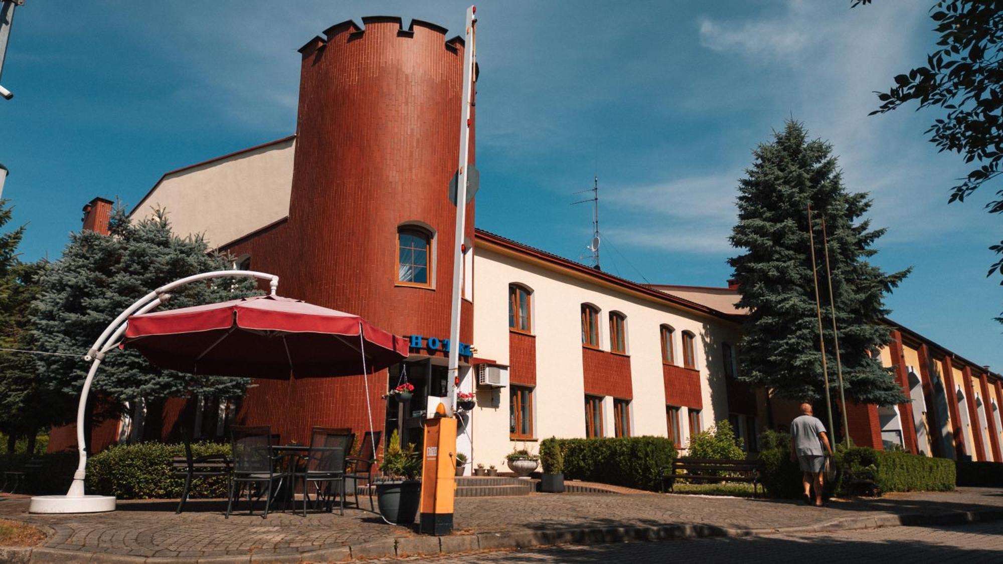 Hotel Marko Przemysl Exterior photo